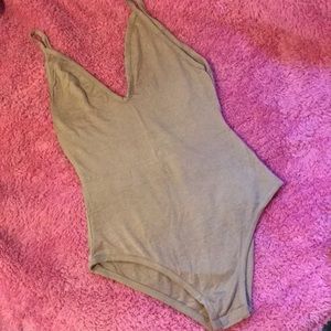 🌼 bodysuit never worn!